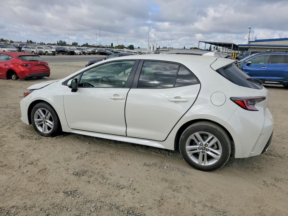 Photo 2 from auction – 2020 TOYOTA COROLLA HATCHBACK with VIN JTND4RBE3L3086003