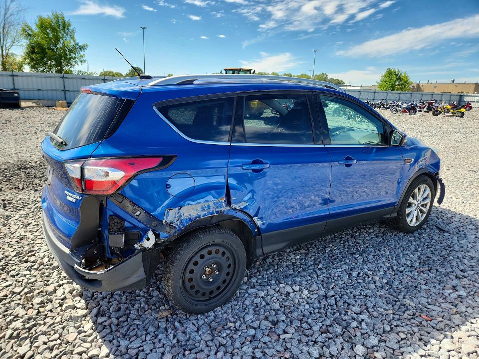 Photo 3 from auction – 2017 FORD ESCAPE with VIN 1FMCU9JD7HUC61567