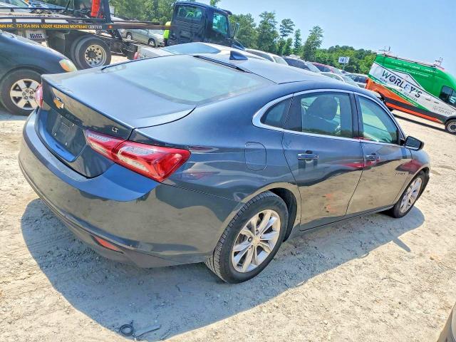 Photo 3 from auction – 2021 CHEVROLET MALIBU with VIN 1G1ZD5ST3MF015264