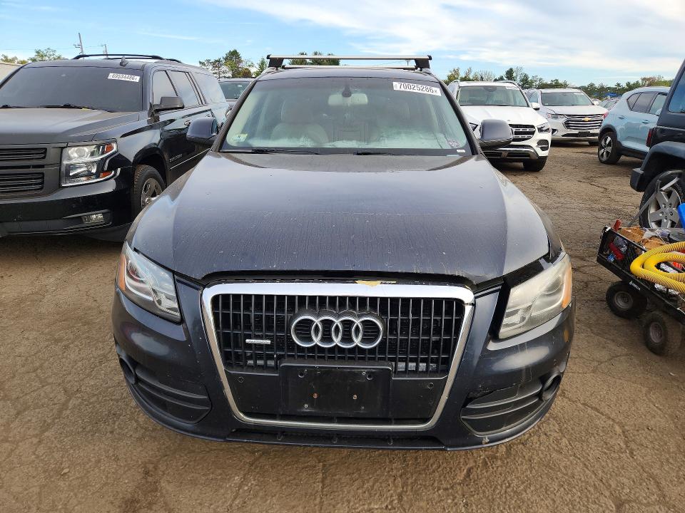 Photo 5 from auction – 2010 AUDI Q5 with VIN WA1LKAFP7AA068870