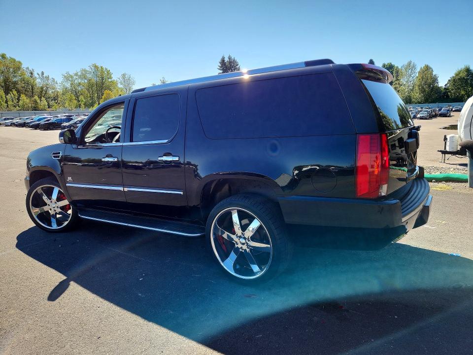 Photo 2 from auction – 2007 CADILLAC ESCALADE with VIN 1GYFK66827R264602