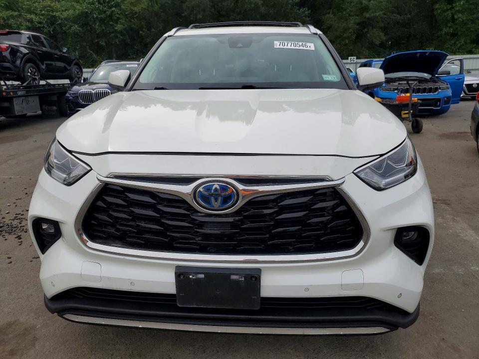 Снимка 5 от търг – 2021 TOYOTA HIGHLANDER HYBRID с VIN 5TDYARAH6MS506654