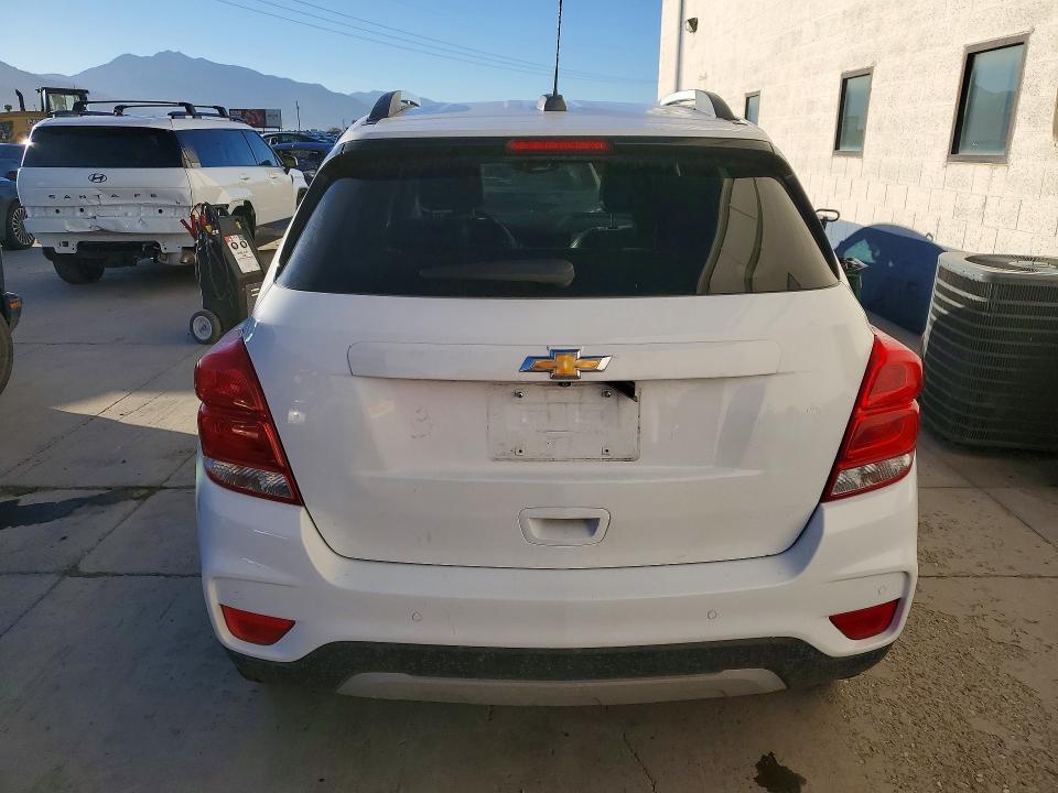 Снимка 6 от търг – 2018 CHEVROLET TRAX с VIN 3GNCJPSBXJL271502