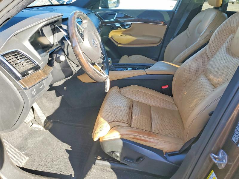 Photo 7 from auction – 2017 VOLVO XC90 with VIN YV4A22PL4H1130344