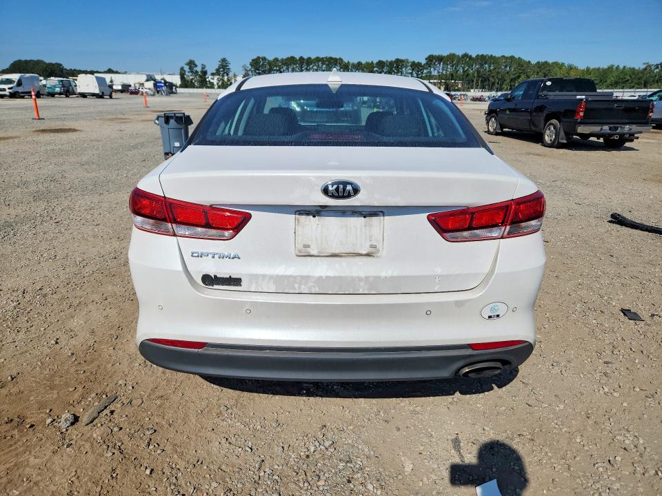 Foto 6 de la subasta – 2018 KIA OPTIMA con VIN 5XXGT4L36JG253276