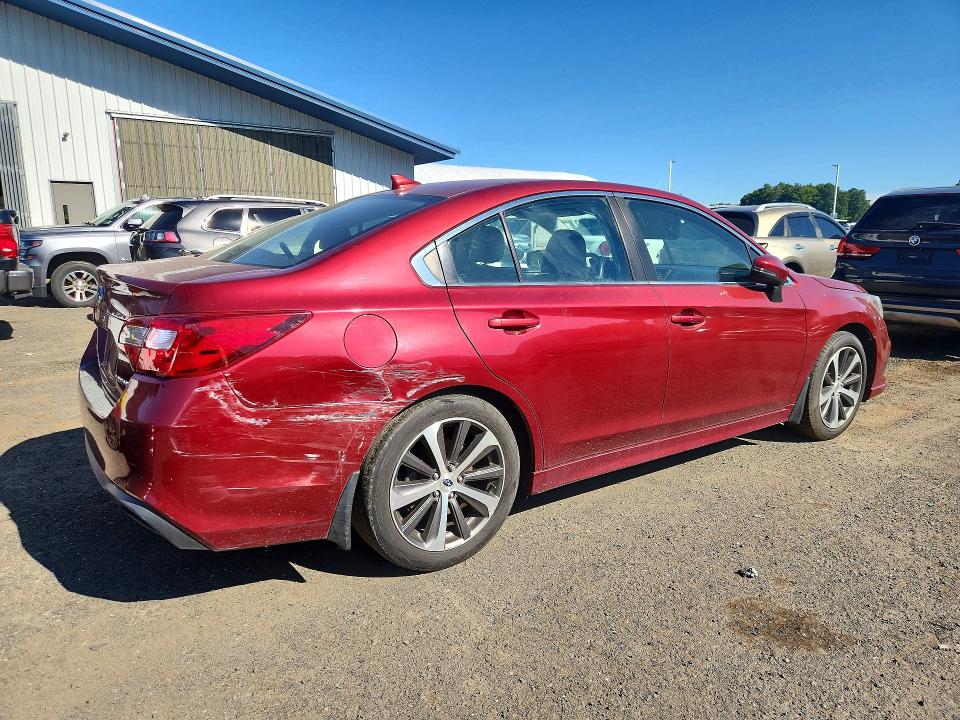 Photo 3 from auction – 2018 SUBARU LEGACY with VIN 4S3BNAN68J3017576