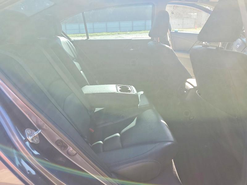 Photo 10 from auction – 2015 HONDA ACCORD with VIN 1HGCR3F8XFA002893