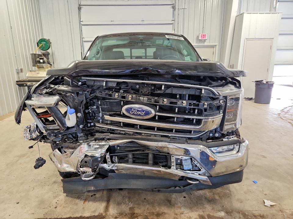 Foto 5 de la subasta – 2021 FORD F150 con VIN 1FTFW1ED4MFC06824