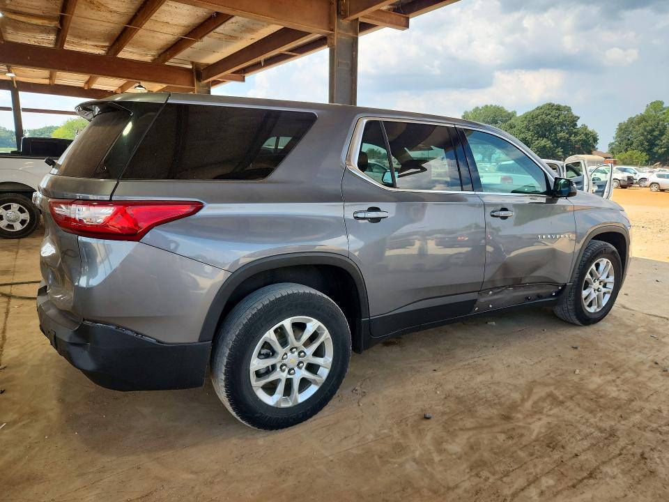 Photo 3 from auction – 2019 CHEVROLET TRAVERSE with VIN 1GNERFKW2KJ166427