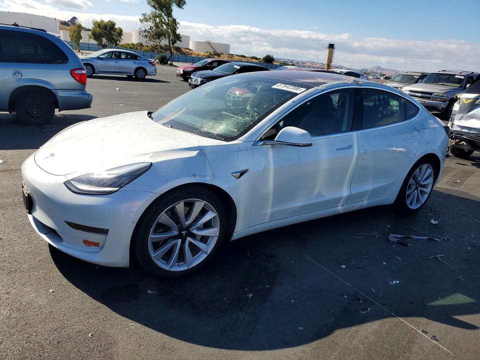 TESLA MODEL 3 2019 with VIN 5YJ3E1EB8KF187569 - Photo from auction