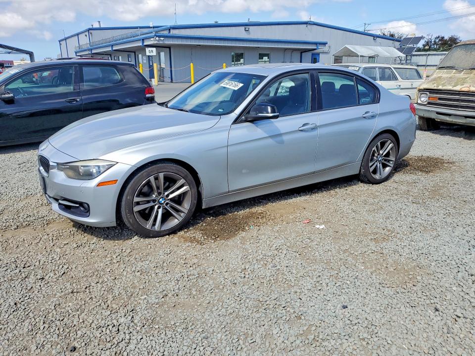 BMW 328 2012 con VIN WBA3A5C55CF259354 - Foto de la subasta