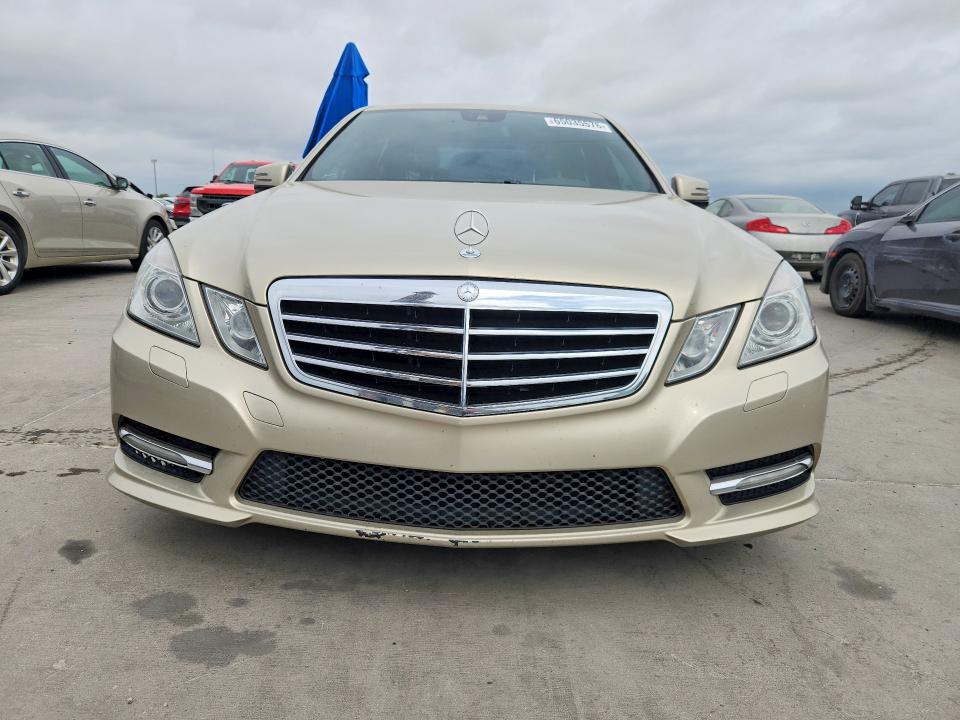 Photo 5 from auction – 2012 MERCEDES-BENZ E with VIN WDDHF5KB9CA569012