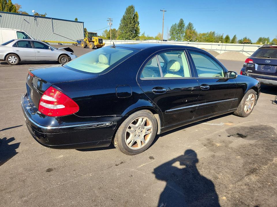 Photo 3 from auction – 2006 MERCEDES-BENZ E with VIN WDBUF56J36A739538