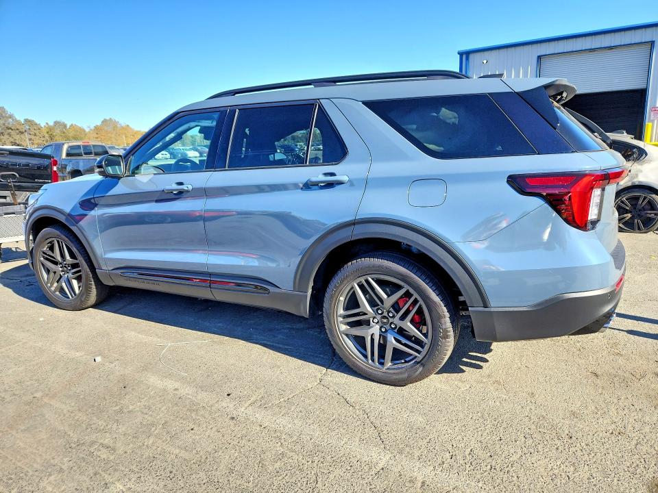 Photo 2 from auction – 2025 FORD EXPLORER with VIN 1FMWK8GC0SGC15418