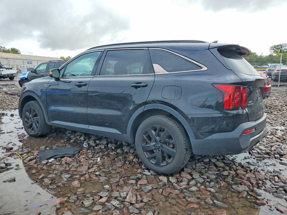 Снимка 2 от търг – 2021 KIA SORENTO с VIN 5XYRLDLC6MG055287