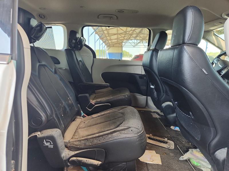 Photo 10 from auction – 2019 CHRYSLER PACIFICA with VIN 2C4RC1BG4KR548283