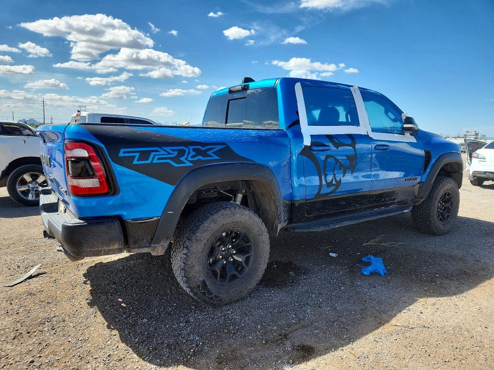 Снимка 3 от търг – 2022 RAM 1500 с VIN 1C6SRFU94NN248036