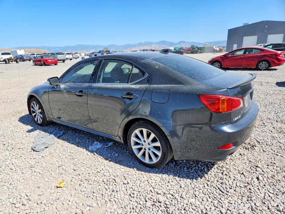 Photo 2 from auction – 2009 LEXUS IS with VIN JTHCK262092030322