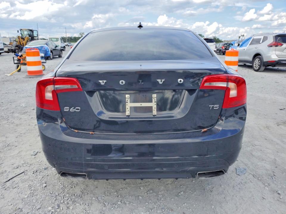 Zdjęcie 6 z aukcji – 2018 VOLVO S60 z VIN LYV402HK8JB170596