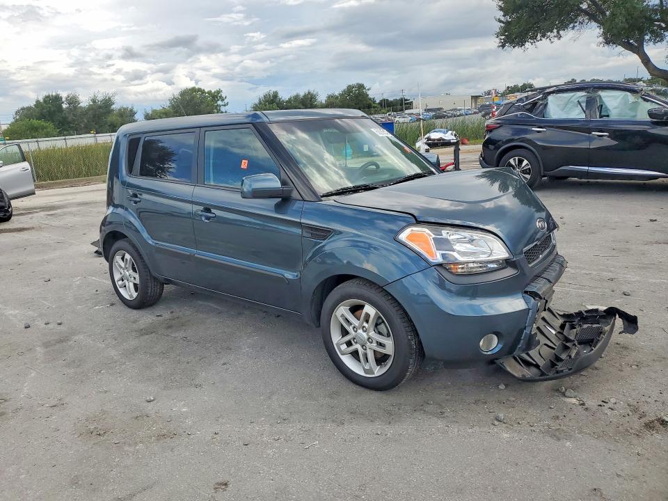 Photo 4 from auction – 2011 KIA SOUL with VIN KNDJT2A21B7327086