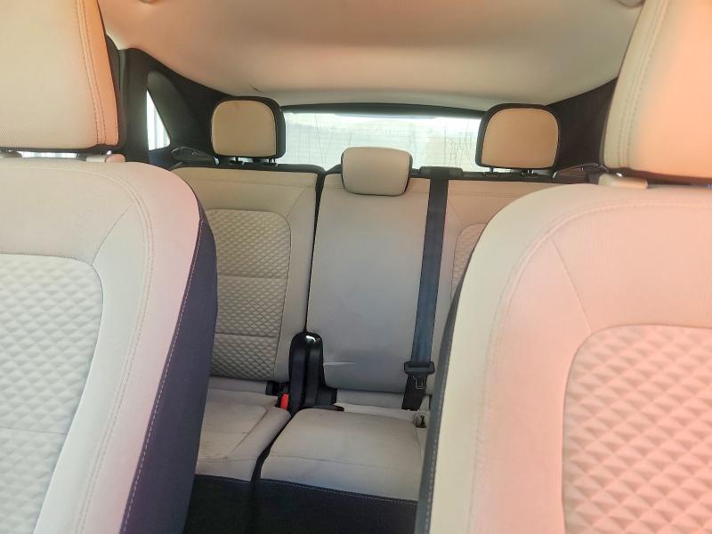 Photo 10 from auction – 2021 FORD ESCAPE with VIN 1FMCU0G65MUA68199