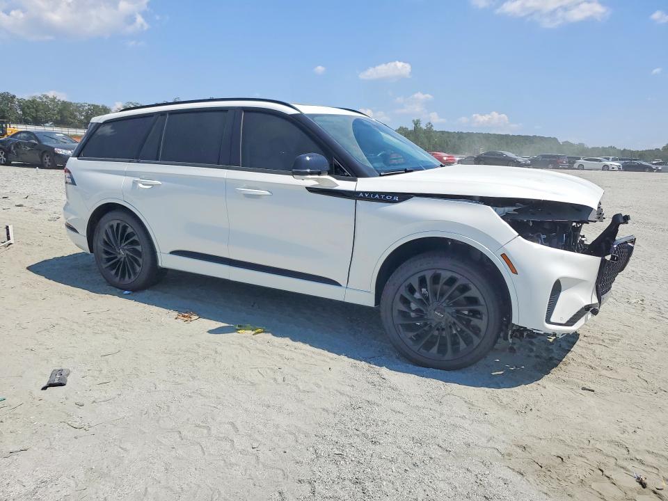 Photo 4 from auction – 2026 LINCOLN AVIATOR with VIN 5LM5J7XC1TGL05748