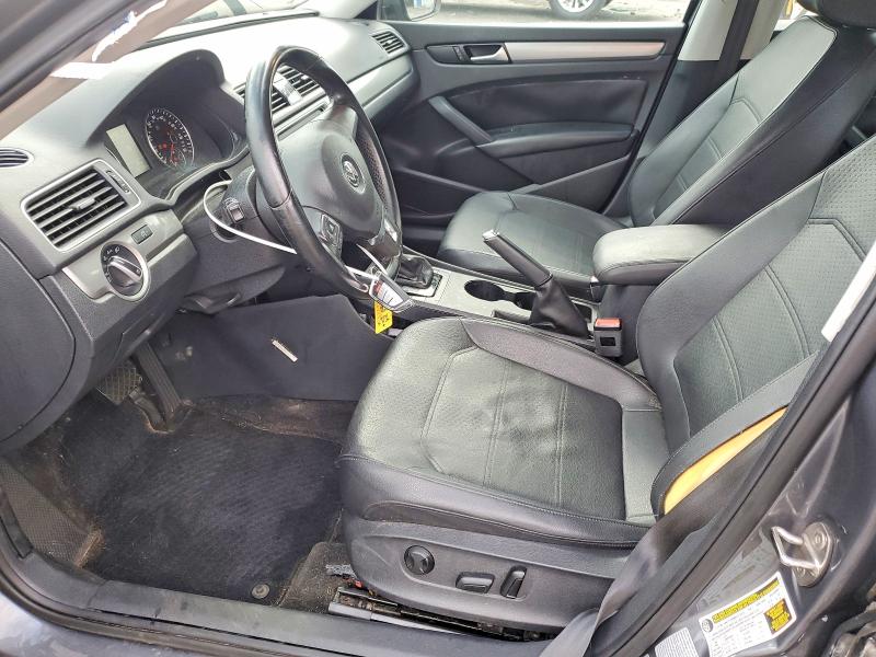 Снимка 7 от търг – 2015 VOLKSWAGEN PASSAT с VIN 1VWAS7A38FC079471