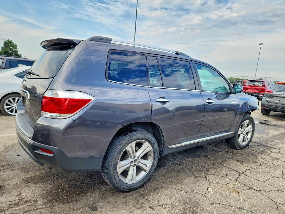Photo 3 from auction – 2012 TOYOTA HIGHLANDER with VIN 5TDDK3EH6CS162325