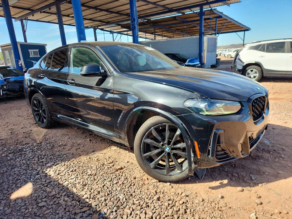 صورة رقم 4 من المزاد - 2023 BMW X4 مع VIN 5UX33DT02P9P84418