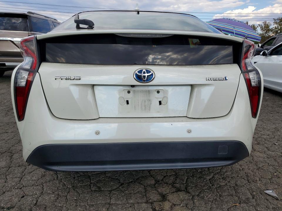 Photo 6 from auction – 2017 TOYOTA PRIUS with VIN JTDKBRFU1H3051275