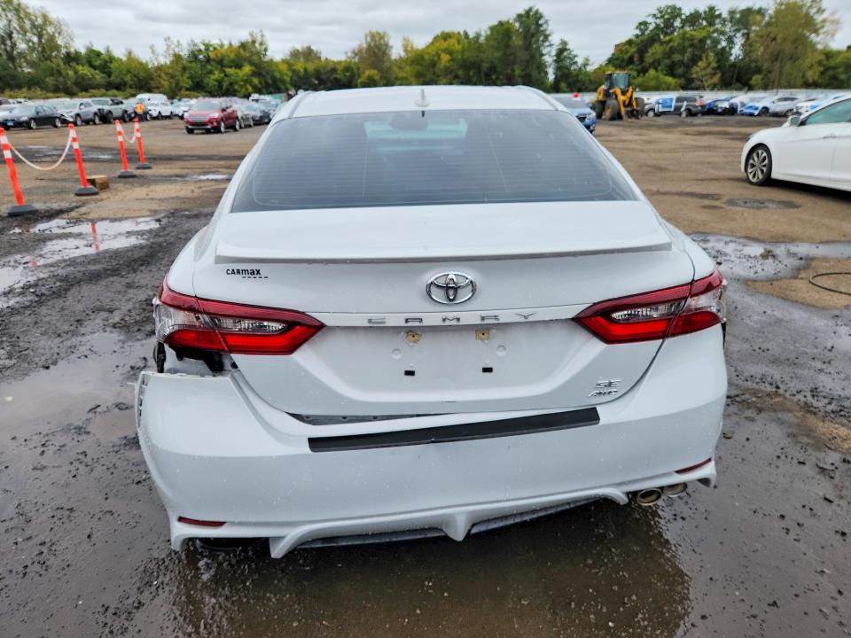 Снимка 6 от търг – 2024 TOYOTA CAMRY с VIN 4T1T11BK8RU130169