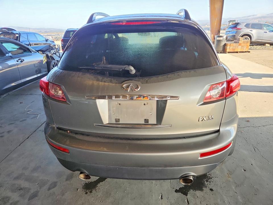 Photo 6 from auction – 2004 INFINITI FX35 with VIN JNRAS08W14X220560