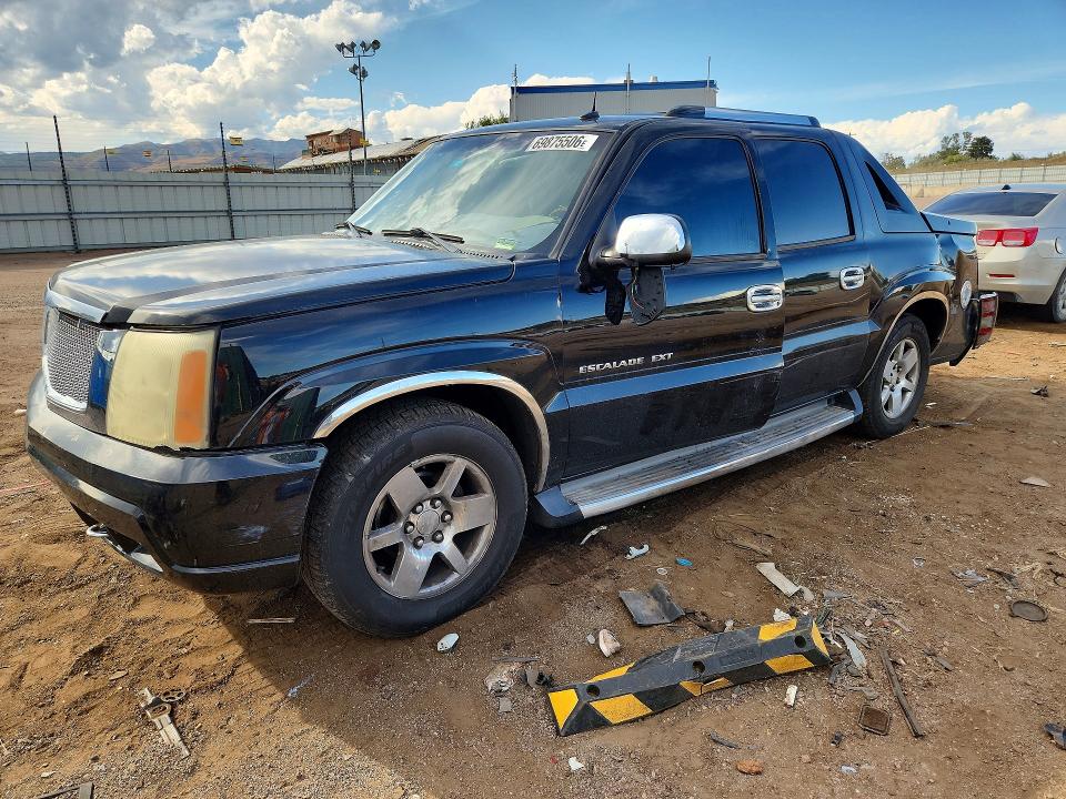 CADILLAC ESCALADE 2003 z numerem VIN 3GYEK63N43G320278 - Zdjęcie z aukcji