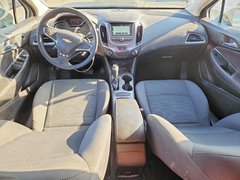 Photo 8 from auction – 2018 CHEVROLET CRUZE with VIN 1G1BE5SM7J7232569