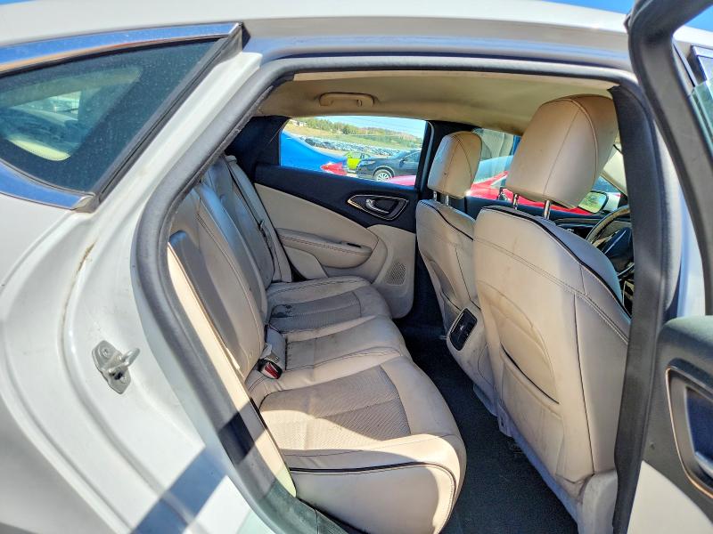 Photo 10 from auction – 2015 CHRYSLER 200 with VIN 1C3CCCEG4FN648484