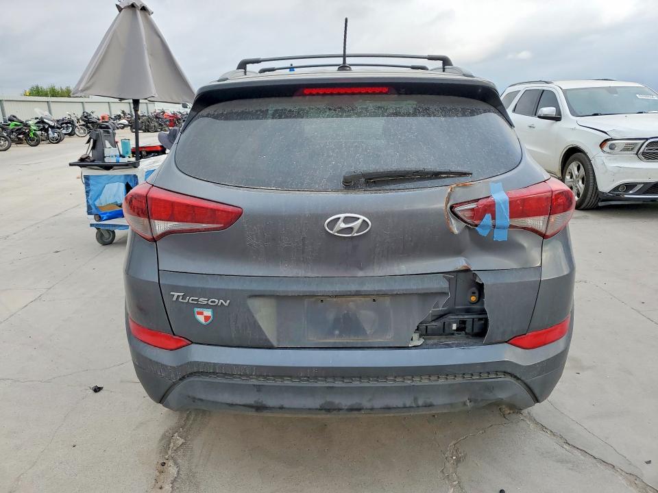 Photo 6 from auction – 2017 HYUNDAI TUCSON with VIN KM8J33A46HU507869