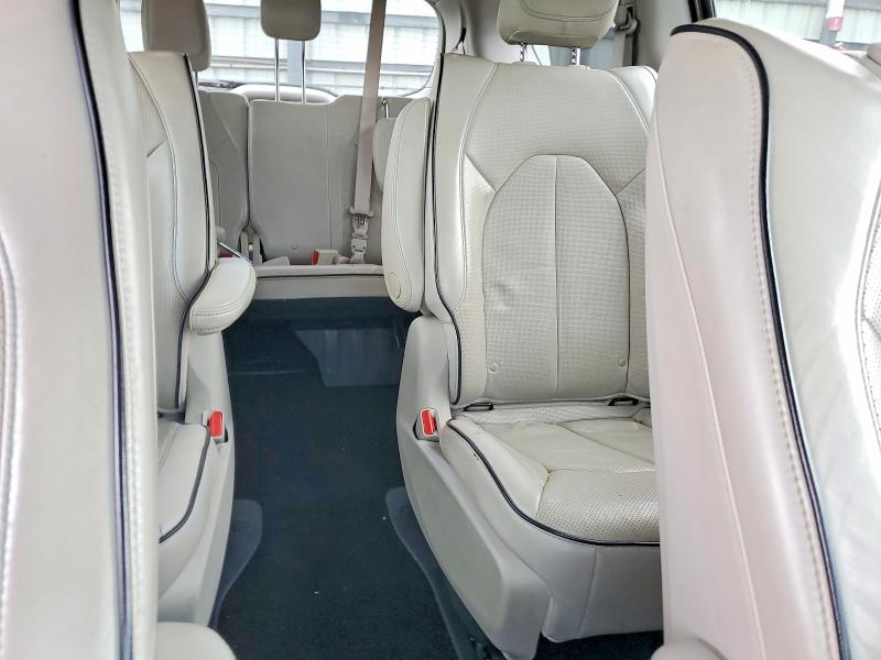 Photo 10 from auction – 2018 CHRYSLER PACIFICA with VIN 2C4RC1N72JR159166