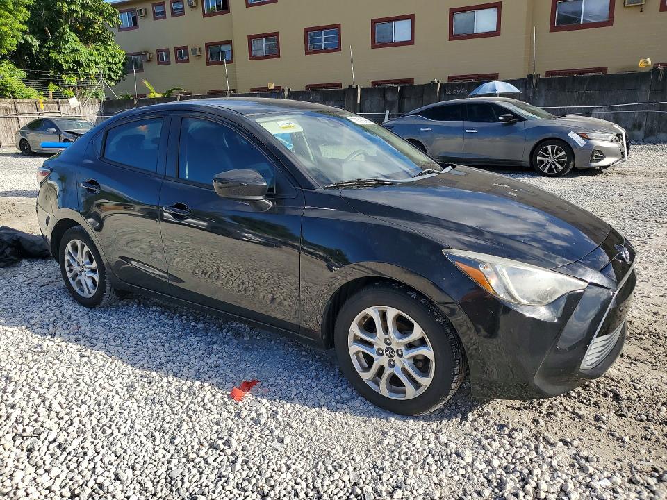 Снимка 4 от търг – 2018 TOYOTA YARIS IA с VIN 3MYDLBYV5JY301649