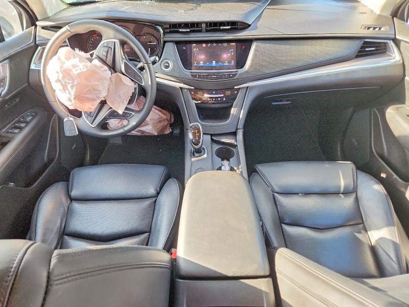 Photo 8 from auction – 2017 CADILLAC XT5 with VIN 1GYKNBRS6HZ132272