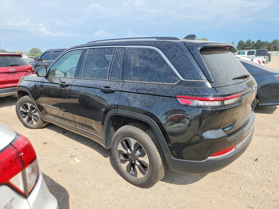 Photo 2 from auction – 2024 JEEP GRAND CHEROKEE with VIN 1C4RJYB66RC720564