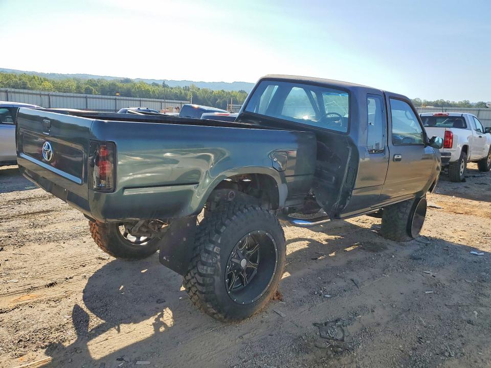 Photo 3 from auction – 1992 TOYOTA PICKUP with VIN JT4RN13P1N6041538