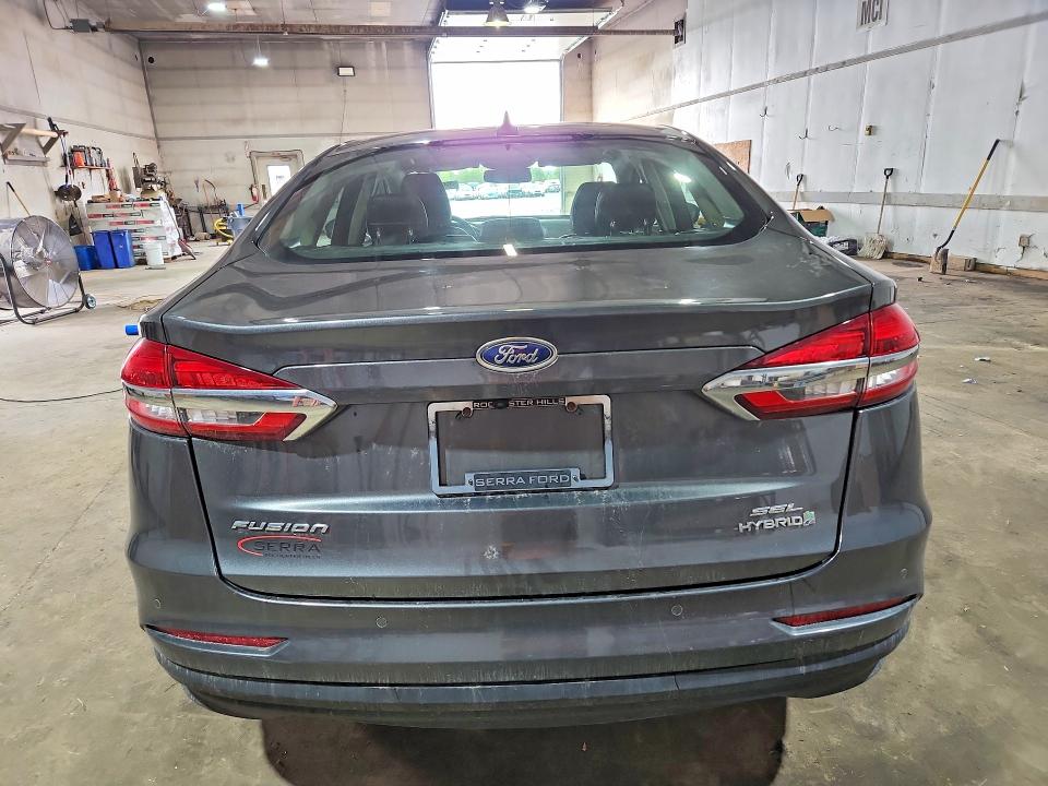 Photo 6 from auction – 2019 FORD FUSION with VIN 3FA6P0MU4KR236338
