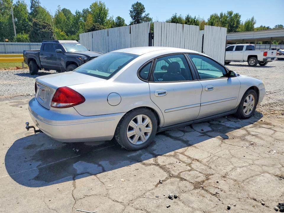 Photo 3 from auction – 2005 FORD TAURUS with VIN 1FAFP56215A232352