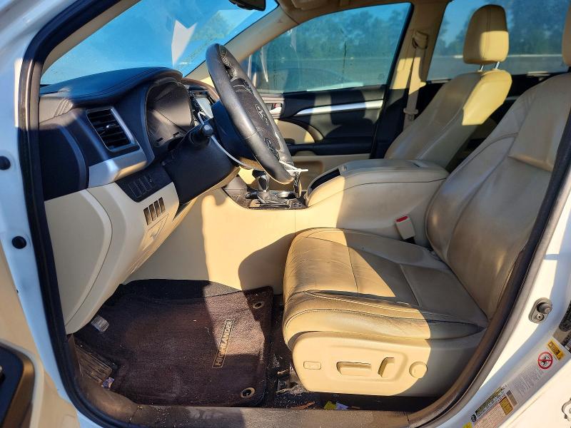 Снимка 7 от търг – 2016 TOYOTA HIGHLANDER с VIN 5TDJKRFH9GS238727