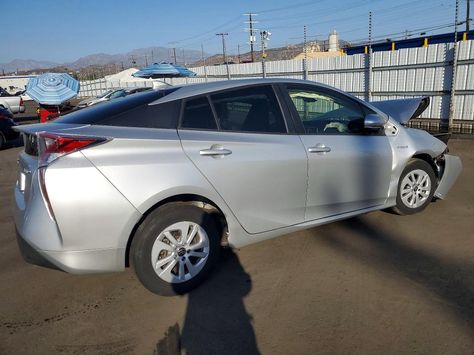 Photo 3 from auction – 2017 TOYOTA PRIUS with VIN JTDKBRFU0H3036248