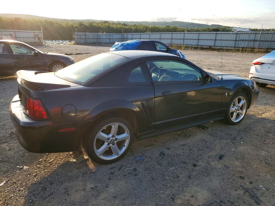 Снимка 3 от търг – 2000 FORD MUSTANG с VIN 1FAFP4044YF145587