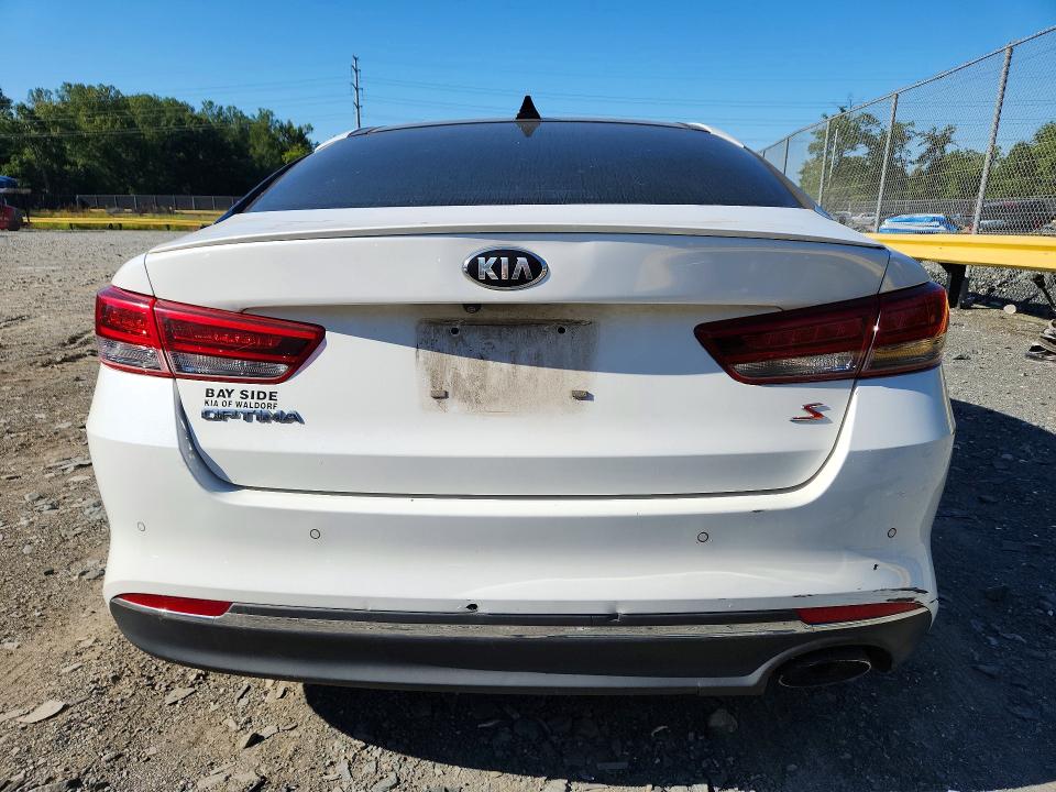 Photo 6 from auction – 2018 KIA OPTIMA with VIN 5XXGT4L38JG240321
