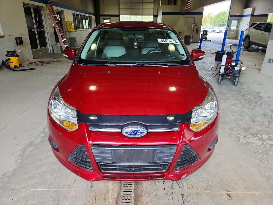 Photo 5 from auction – 2014 FORD FOCUS with VIN 1FADP3F23EL388831