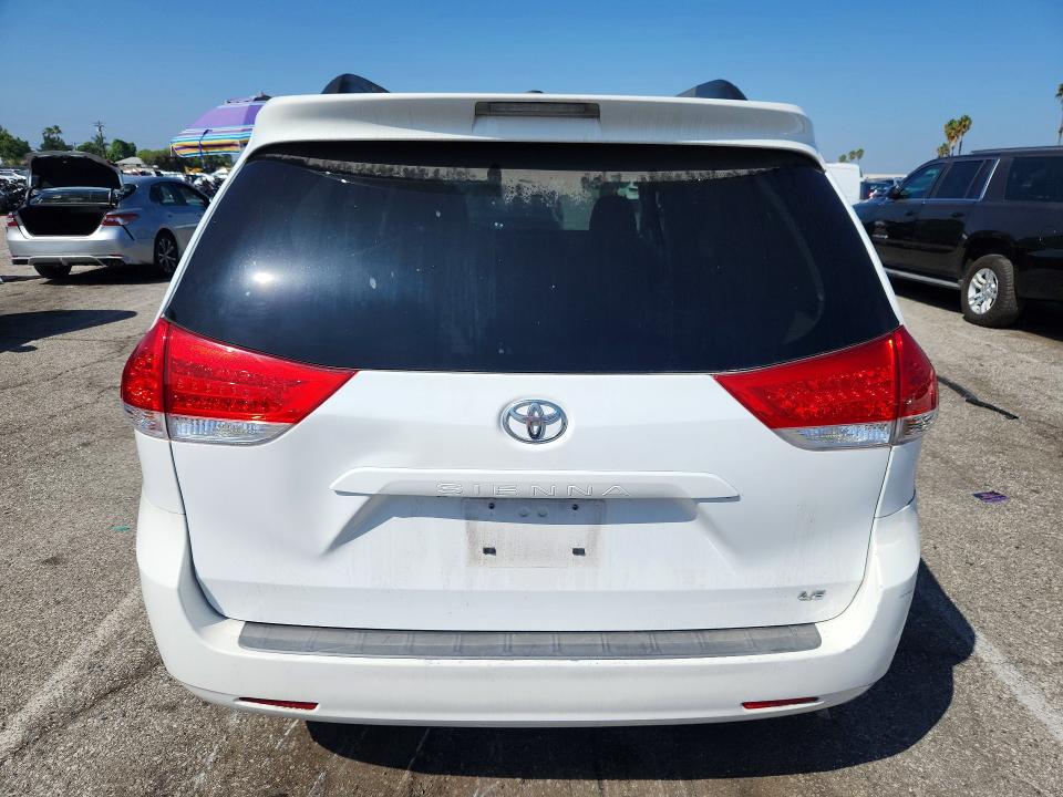 Photo 6 from auction – 2013 TOYOTA SIENNA with VIN 5TDKK3DCXDS346584