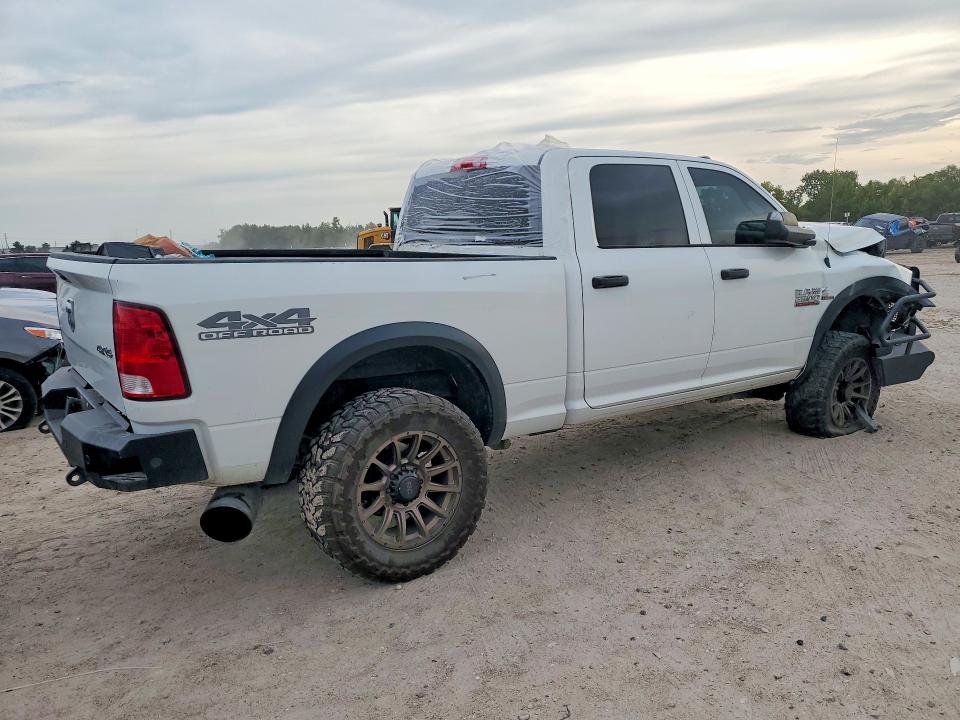 Photo 3 from auction – 2018 RAM 2500 with VIN 3C6UR5CL1JG192477